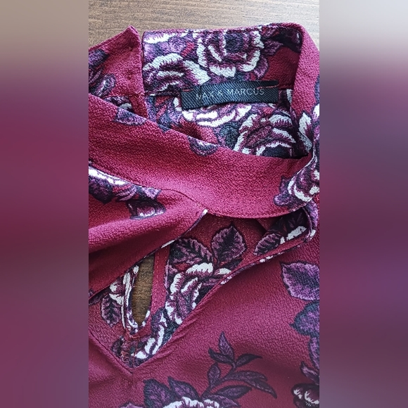 Max & Marcus Wine Red Floral Blouse - Picture 6 of 9
